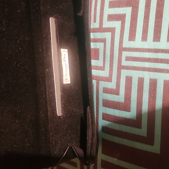 Glass - Picture 4 of 5